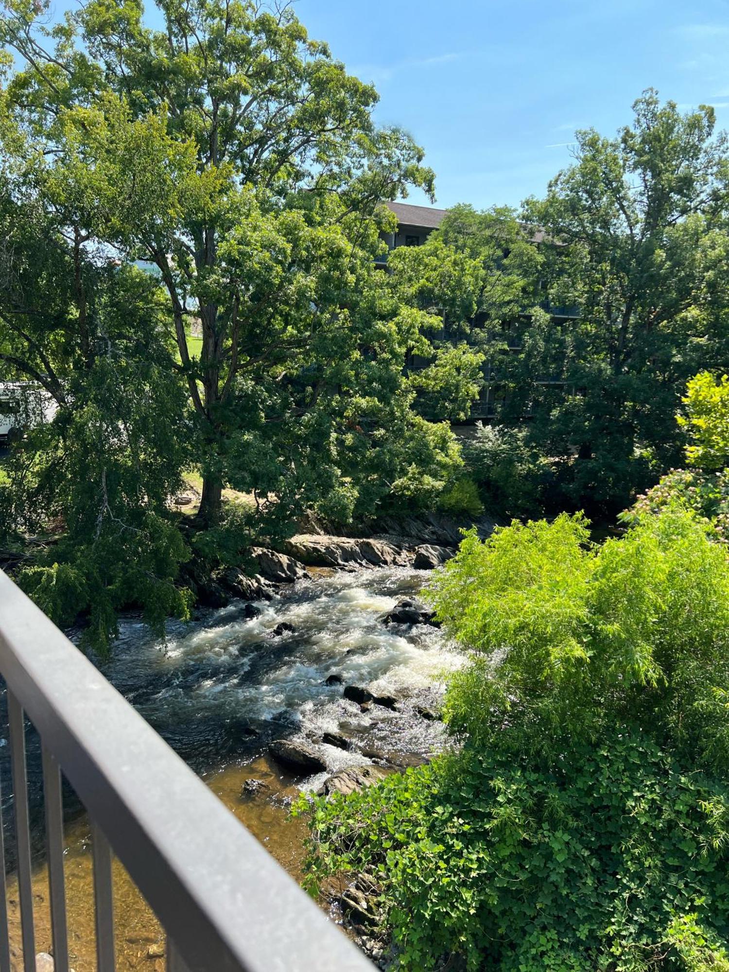 Creekstone Inn Pigeon Forge Eksteriør bilde