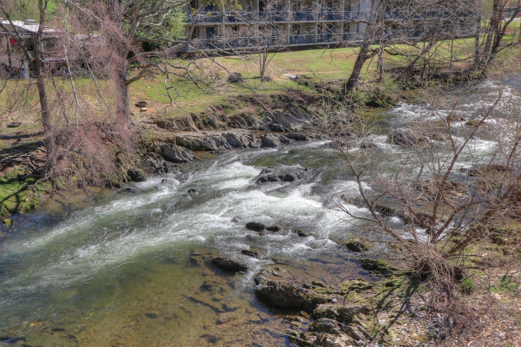 Creekstone Inn Pigeon Forge Eksteriør bilde