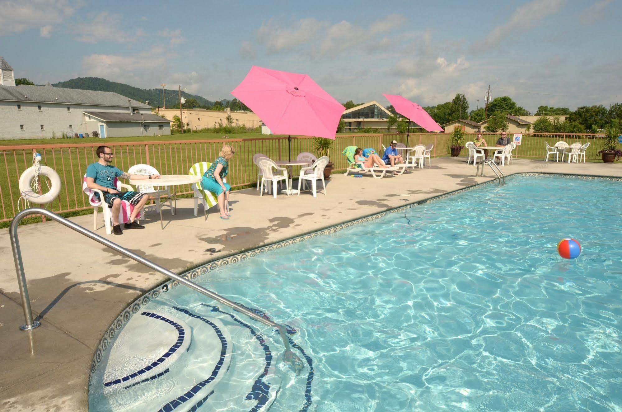 Creekstone Inn Pigeon Forge Eksteriør bilde